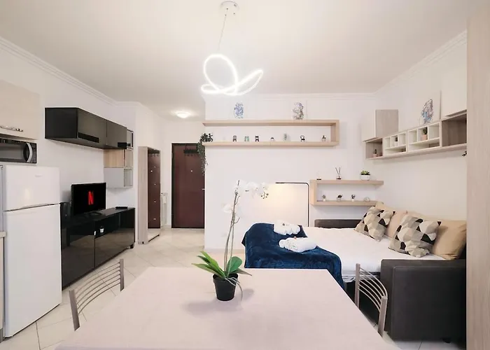 Daire Cozy Loft With Spacious Terrace